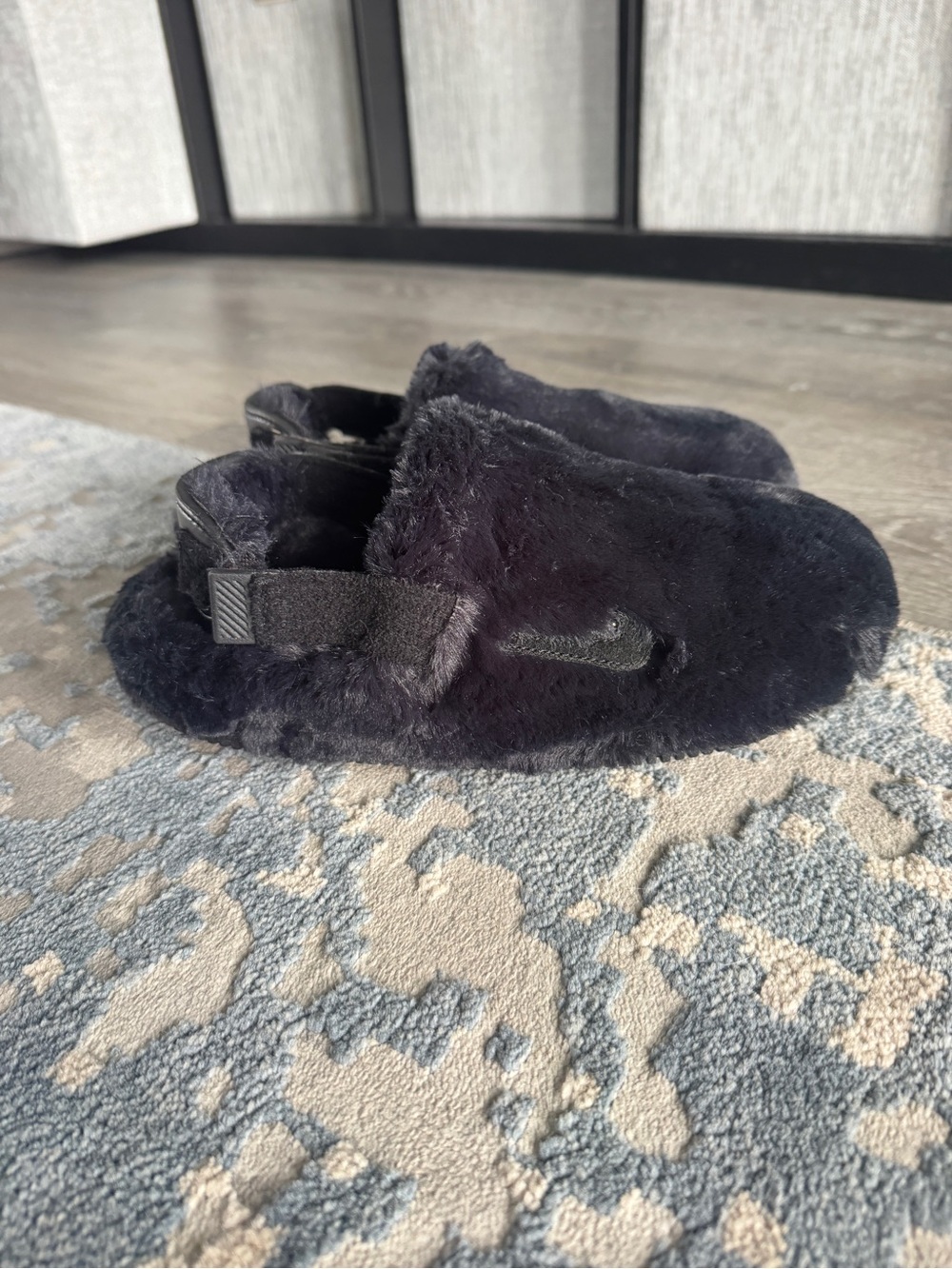 Nike calm mule shoes